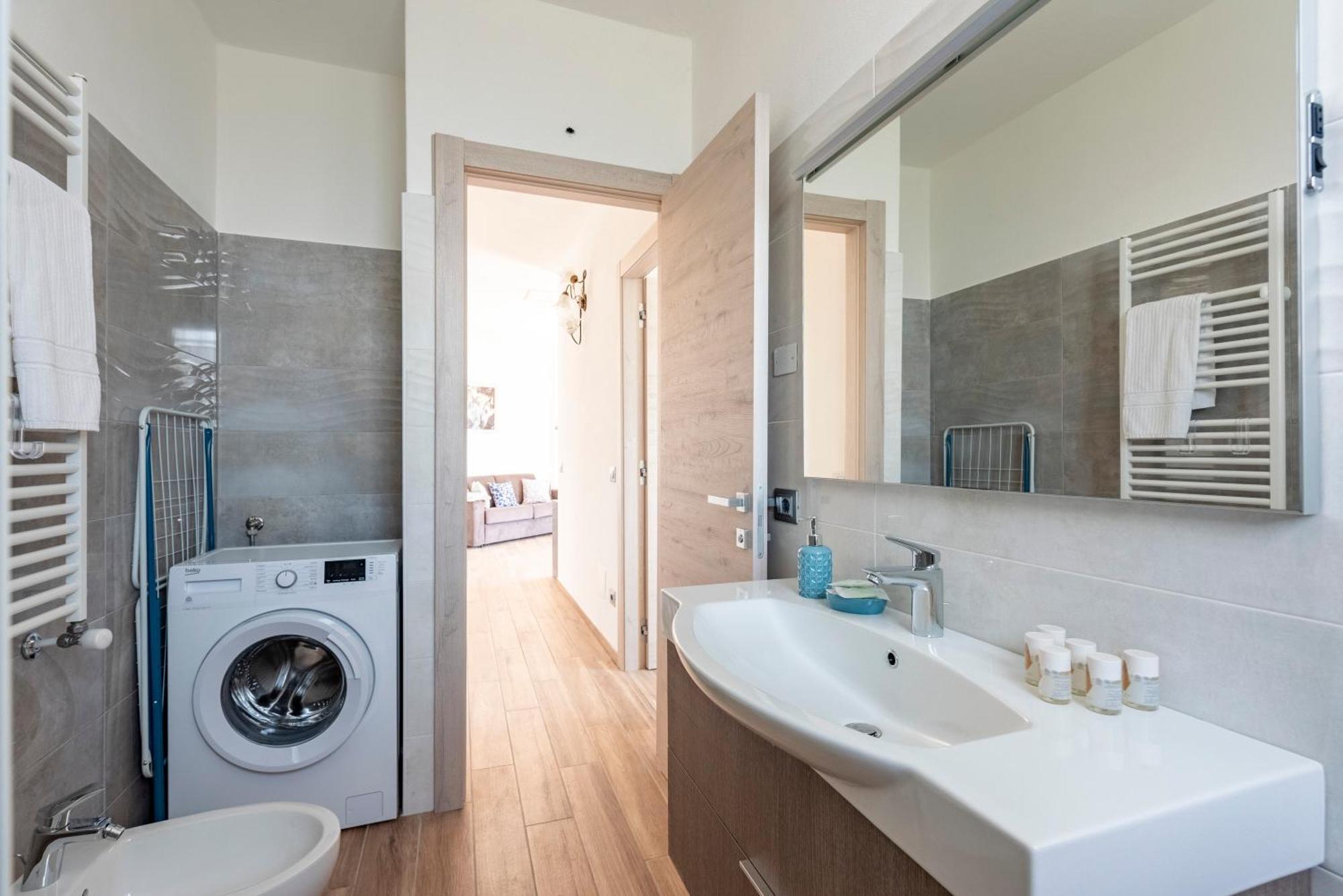 Joivy Villa Guanna - Charming Flat With Garden Bracco Екстер'єр фото