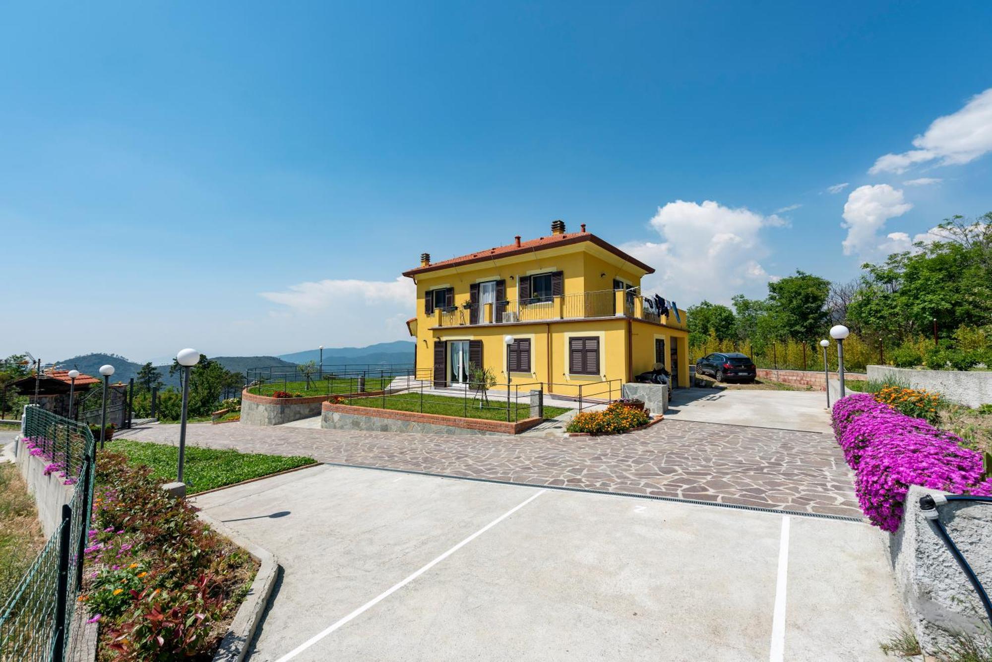 Joivy Villa Guanna - Charming Flat With Garden Bracco Екстер'єр фото